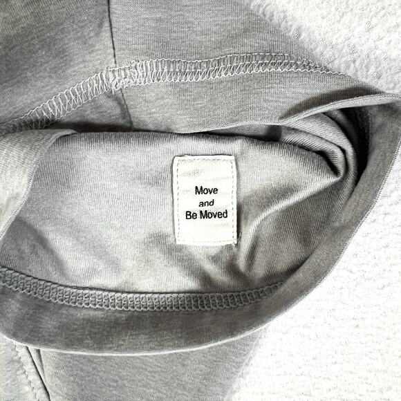 Vuori Heather Grey Strato Tech Tee Short Sleeve Performance Crew Shirt V126 M - Picture 6 of 7